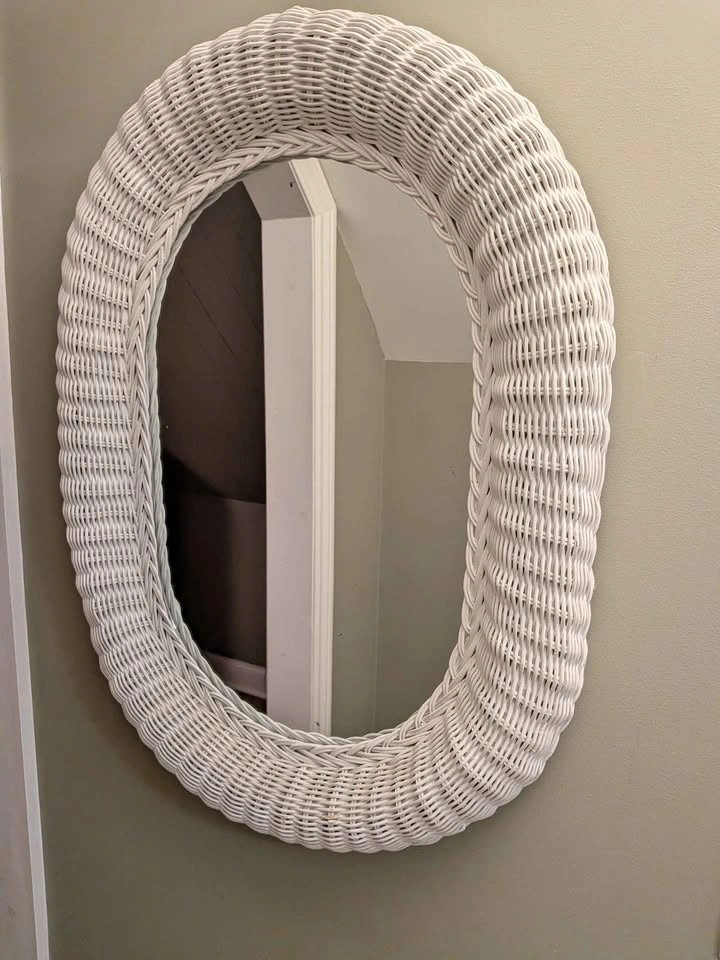 White Wicker Oval Mirror - photo 2