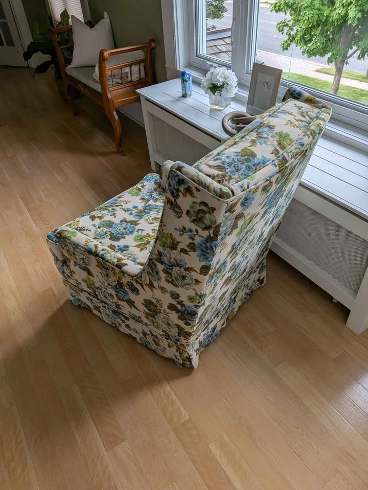 vintage wing back chair floral retro - photo 4