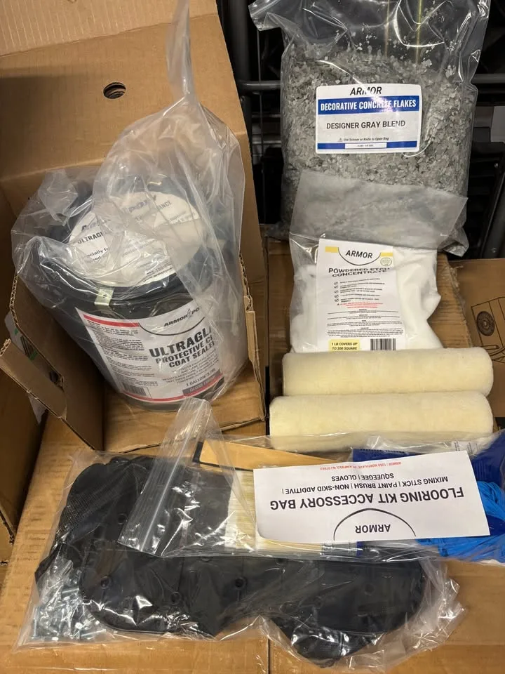 17-Piece Garage Epoxy Floor Kit – Covers 600 Sq Ft image indicator(2)