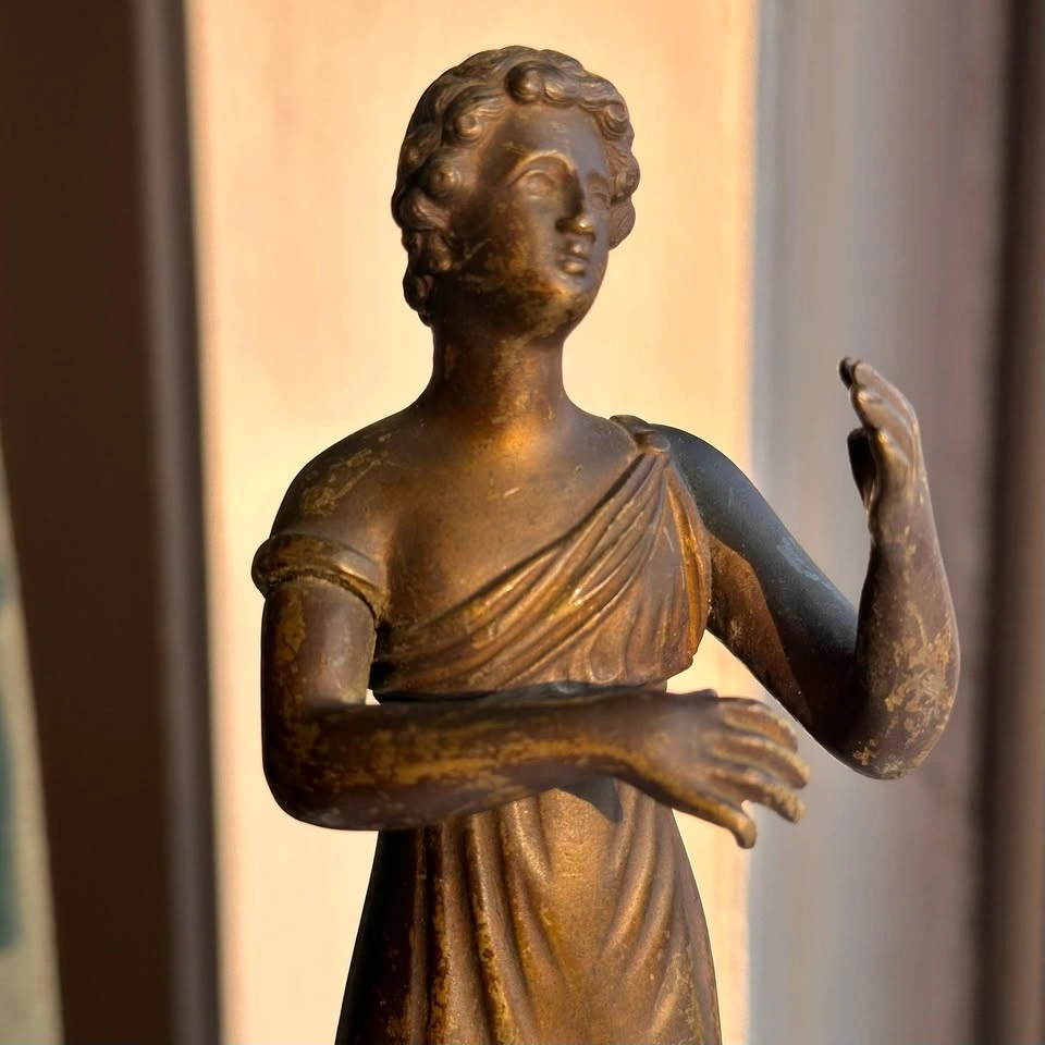 Antique Grand Tour Cast Bronze Statuette – Classical Greek Roman - photo 5