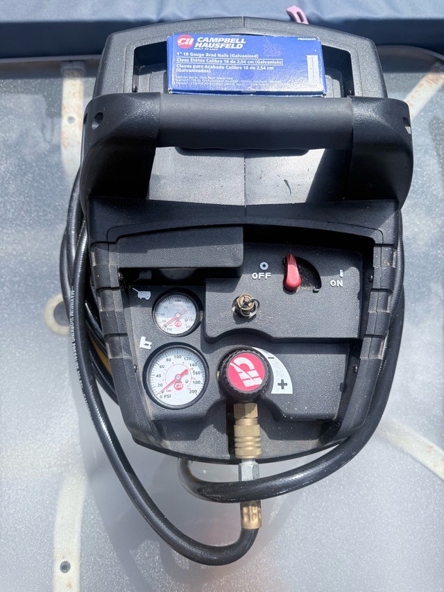 Air Compressor and Nail Gun - photo 2