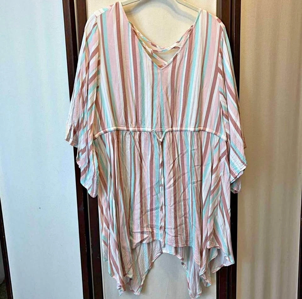 Torrid Striped Lace-Up Back Tunic Size 1