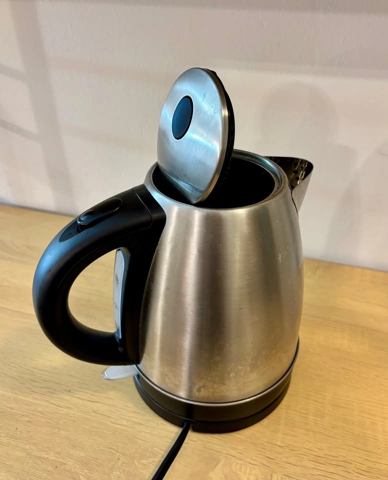 Stainless Steel Electric Kettle (1.7L) - photo 2