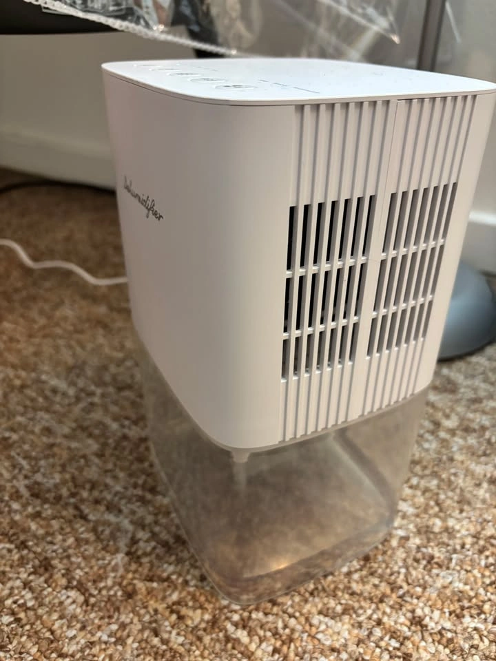 Portable Small Dehumidifier with Transparent Water Tank and RGB - photo 3