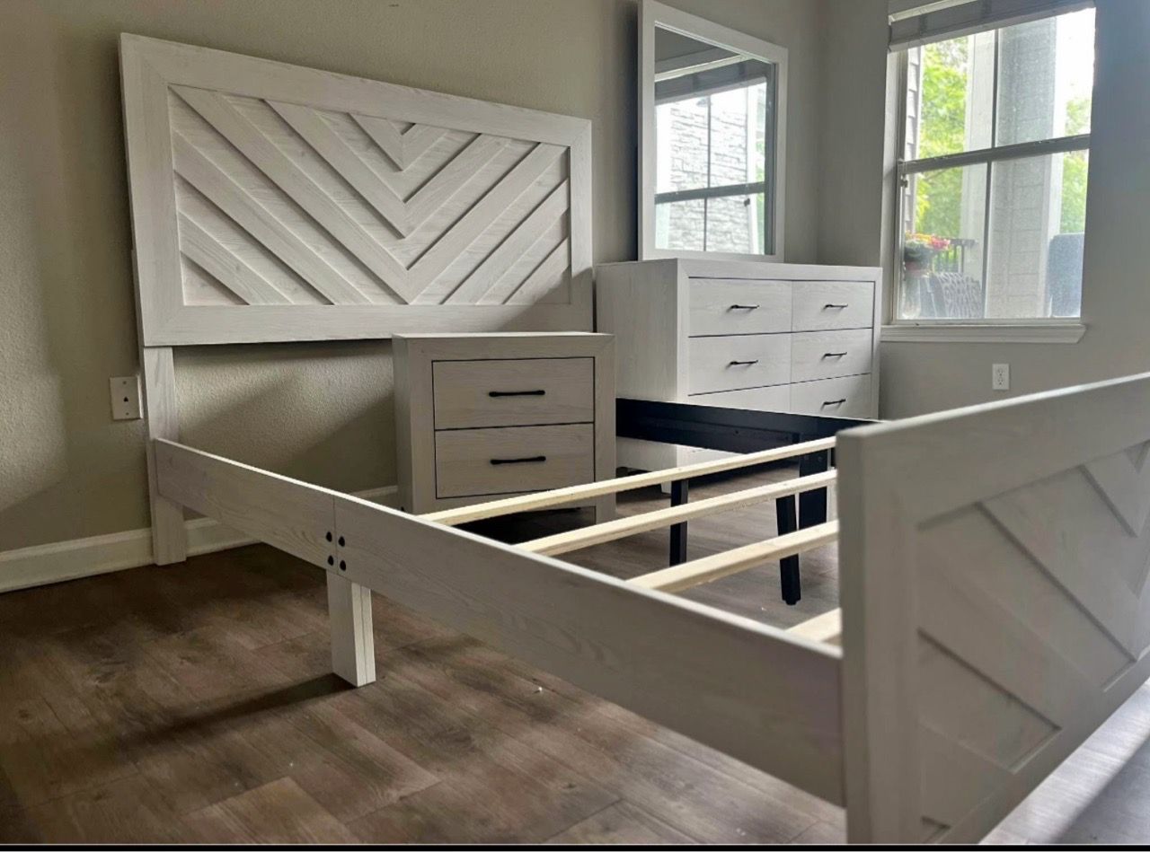 Full or Queen Size Bed with Dresser, Mirror, and Nightstand