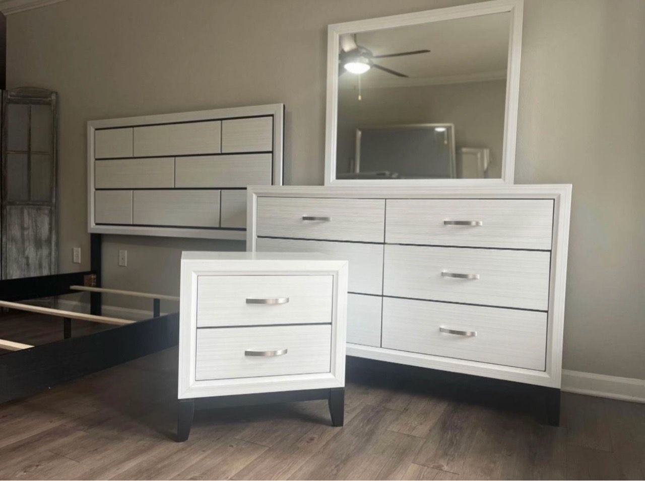 Full or Queen Size Bed With Dresser, Mirror, and Night Stand