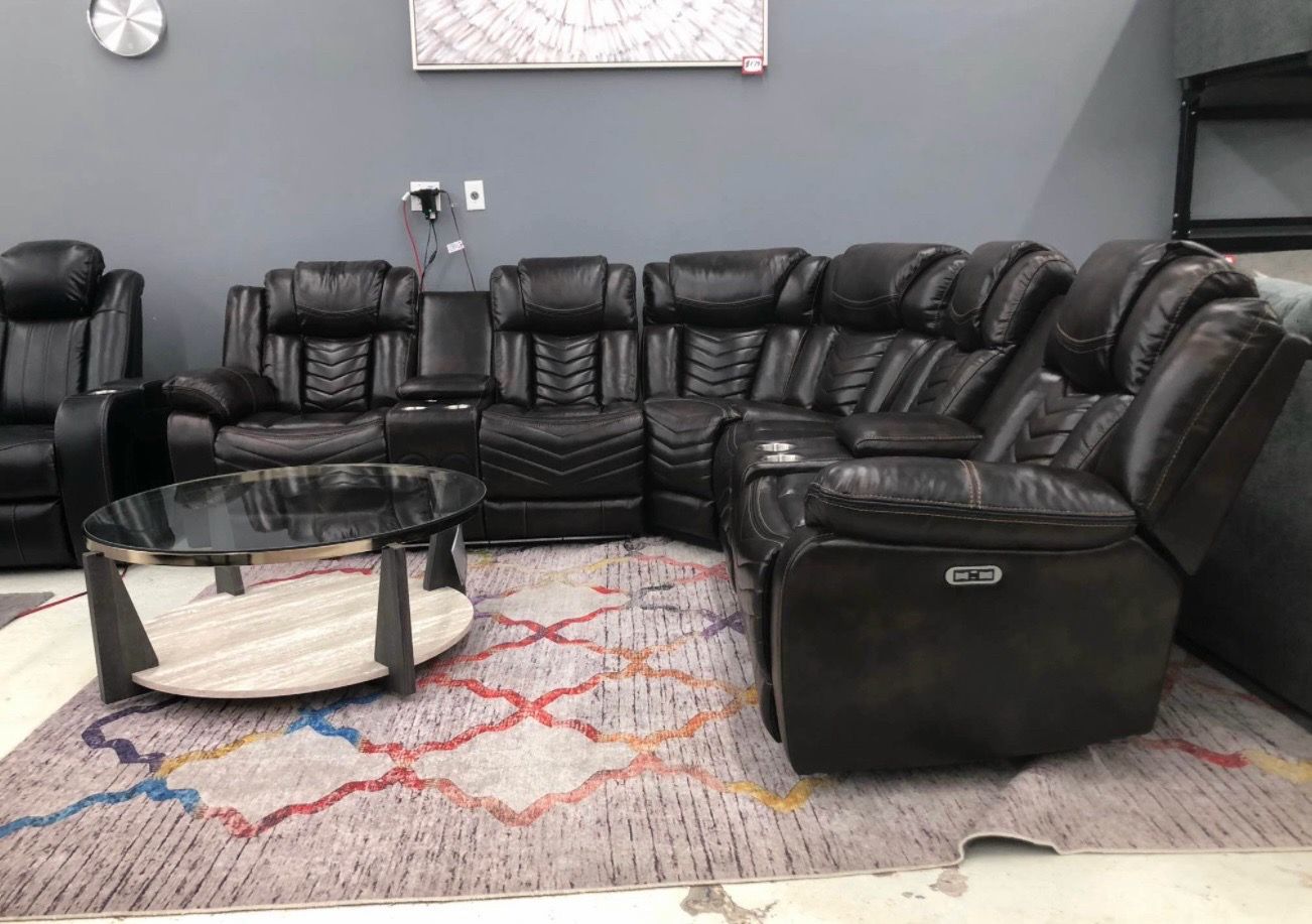 Power Reclining Sectional - photo 3