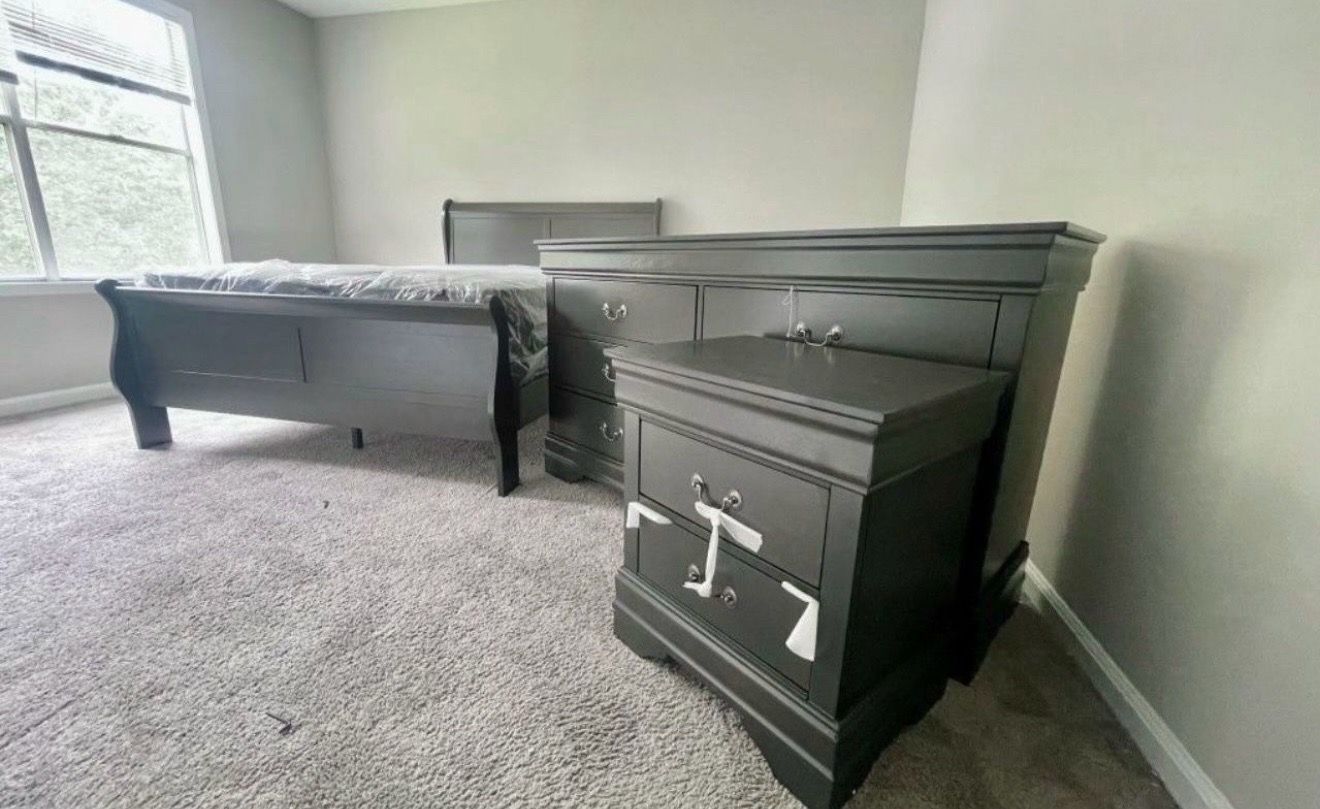 Modern Bedroom Set (Full or Queen Bed, Dresser, Mirror, Chest) - photo 2