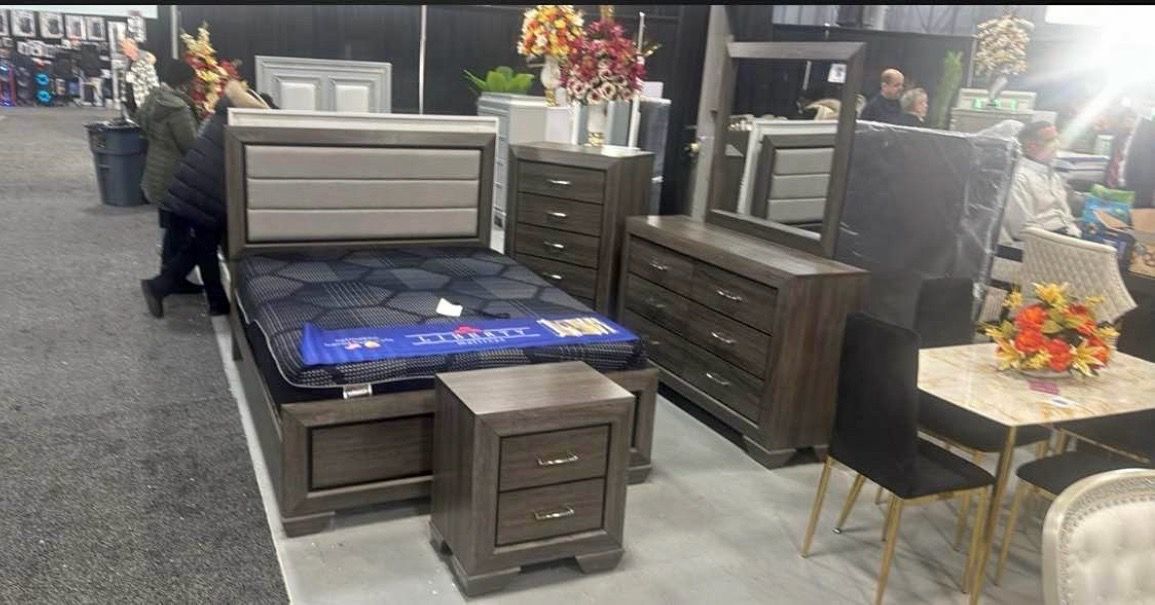 Complete Bedroom Set - Full or Queen Size