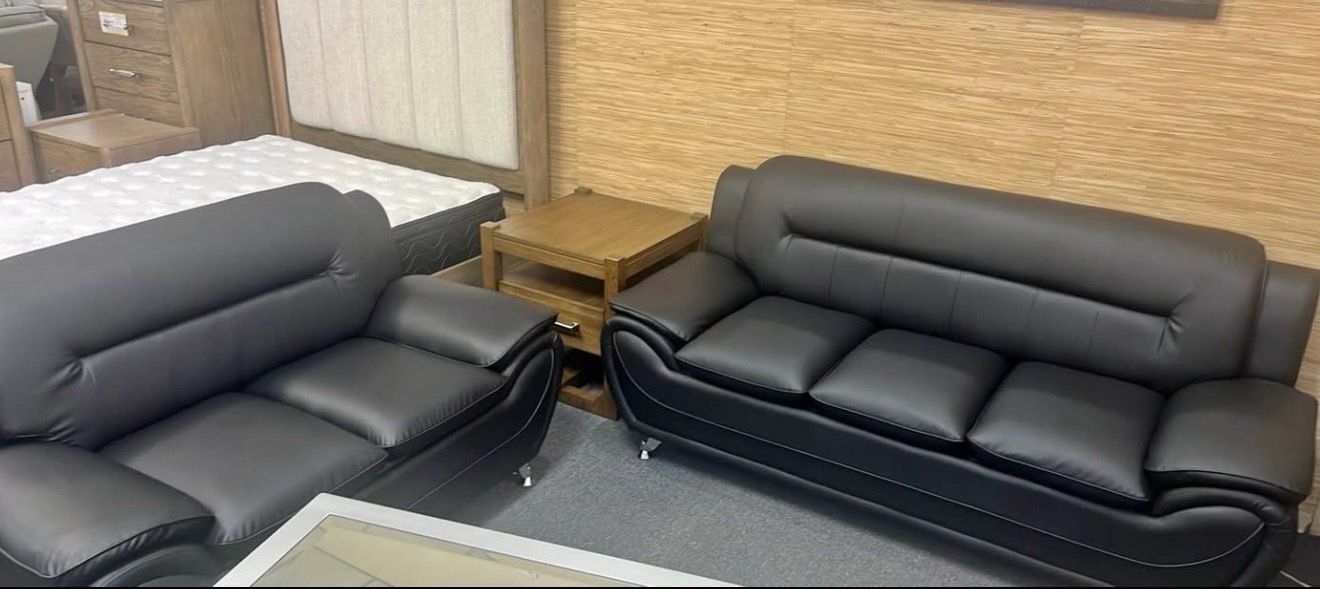 Sofa & Loveseat Set