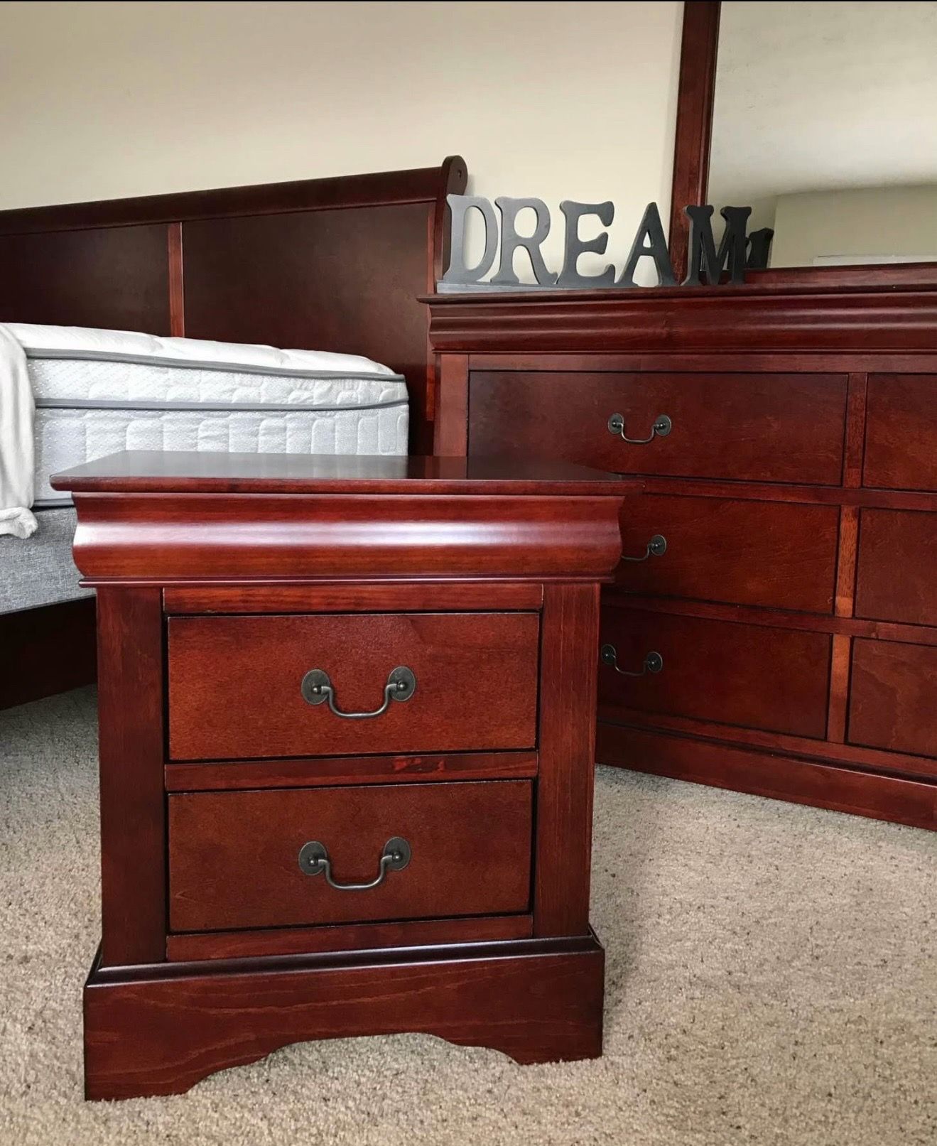 Full or Queen Size Bed With Dresser, Mirror, and Nightstand