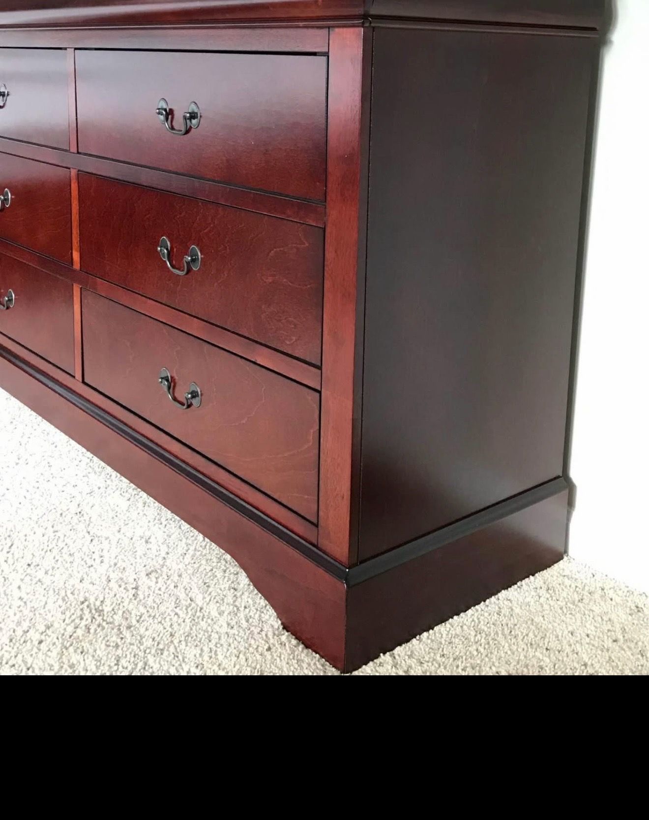 Full or Queen Size Bed With Dresser, Mirror, and Nightstand - photo 4