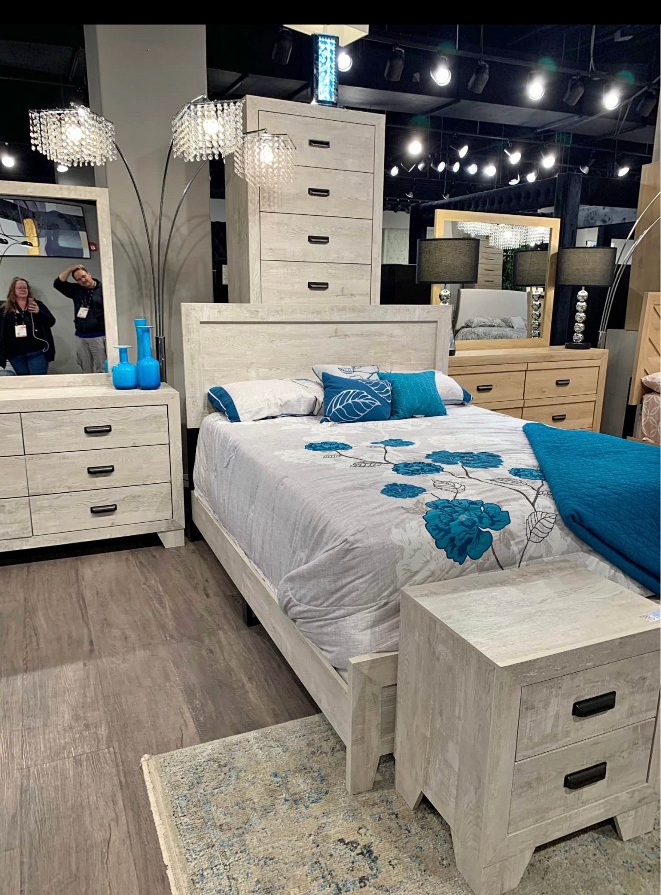 GORGEOUS, STURDY Bedroom Set at an AMAZING PRICE! - photo 3