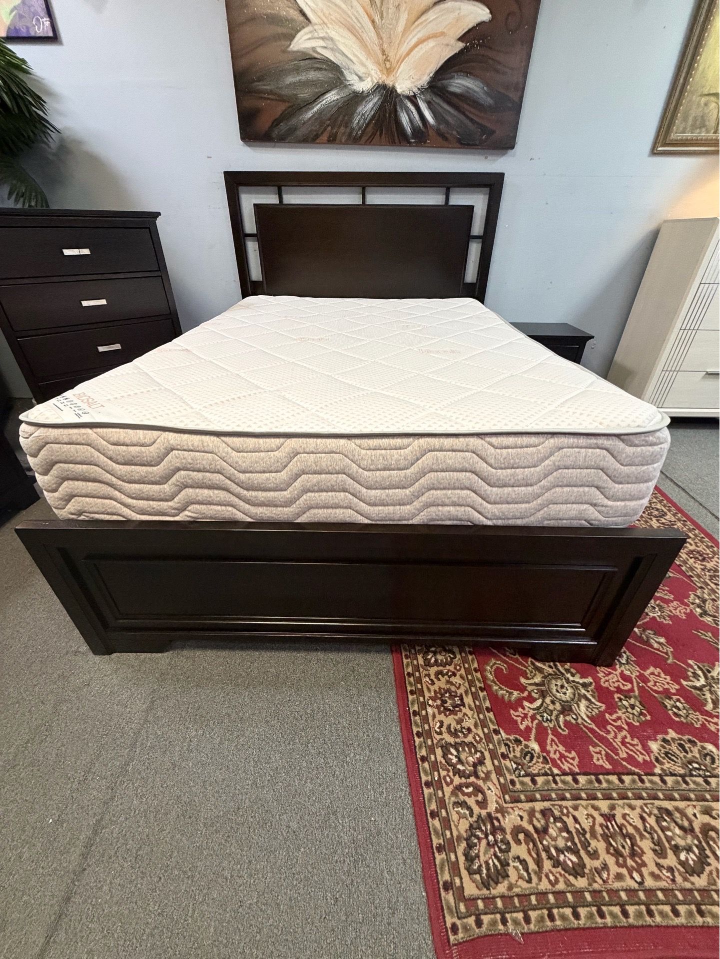 Best Quality! Ashley Bedroom Set Now On Sale! - photo 2