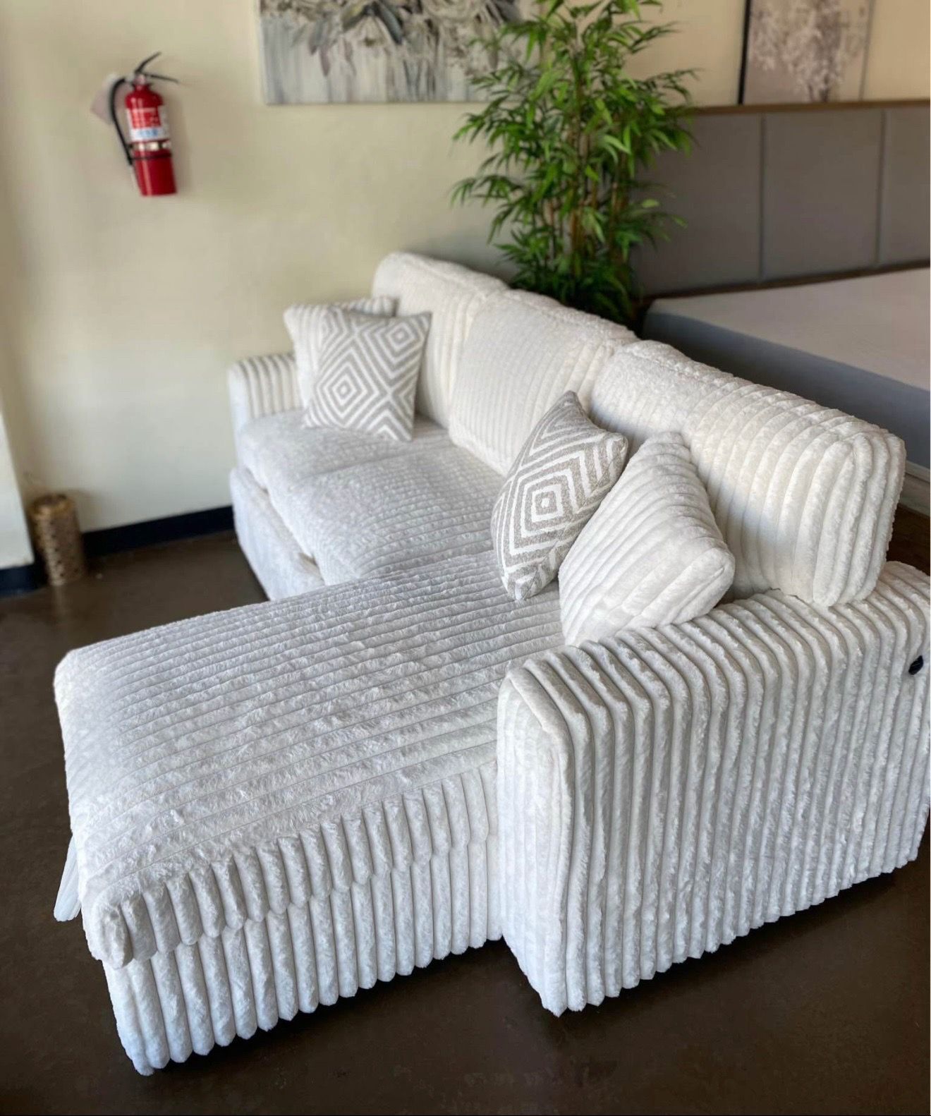 CORDUROY SLEEPER SECTIONAL – LOADED WITH FEATURES! - photo 2