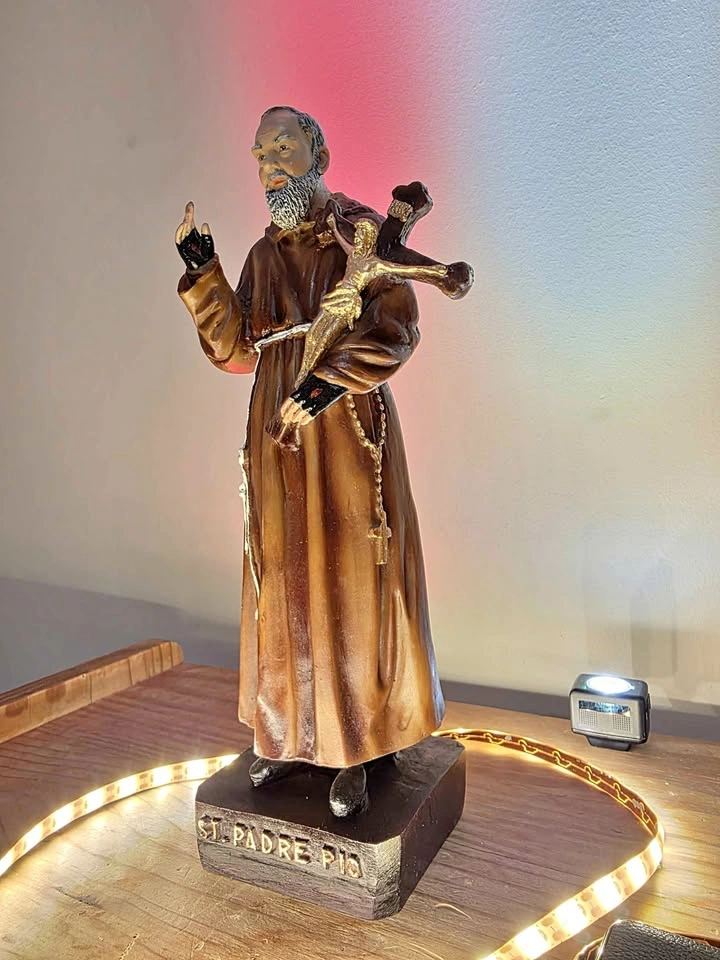 Saint Padre Pio Religious Statue
