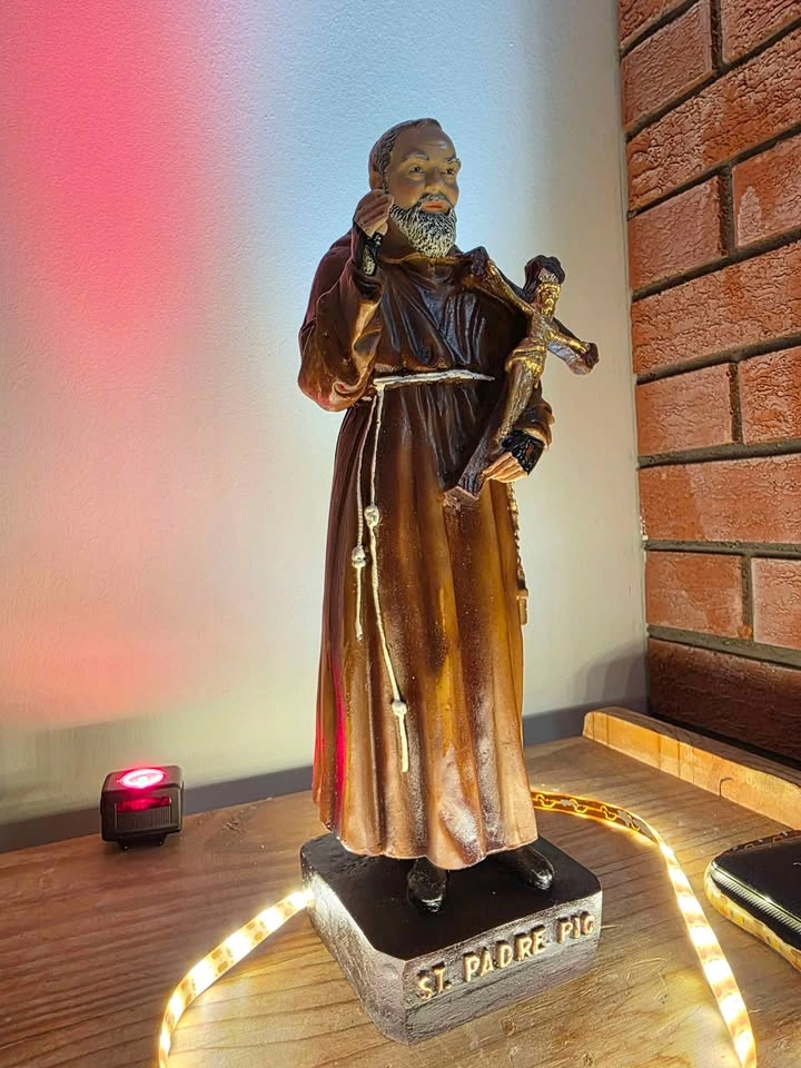 Saint Padre Pio Religious Statue - photo 3