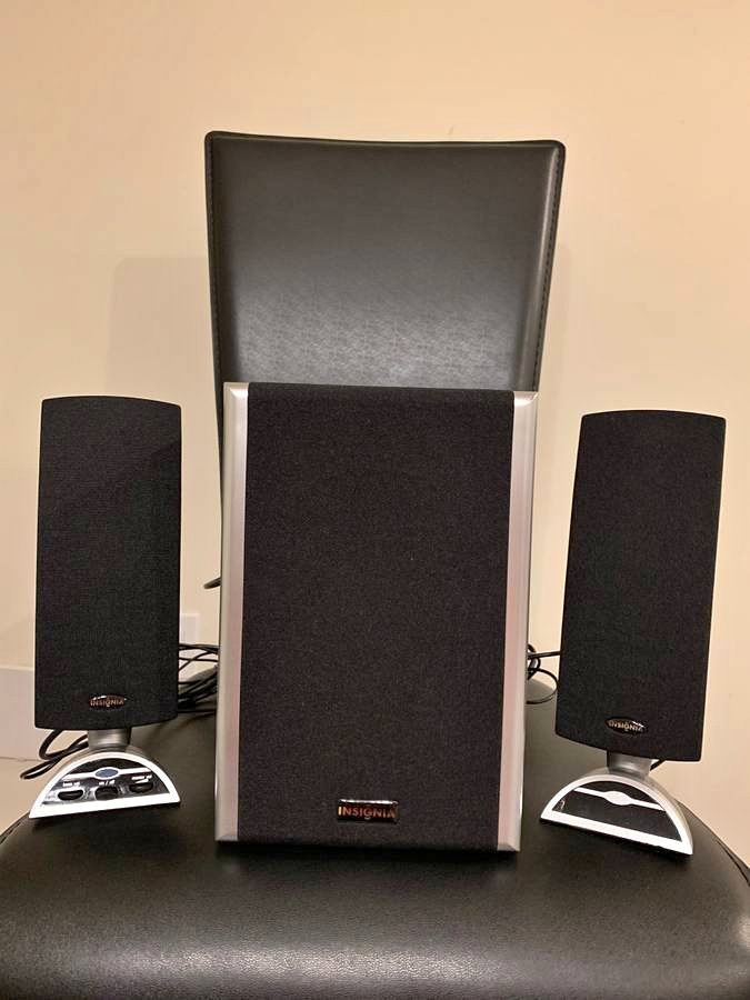 Insignia computer speaker system