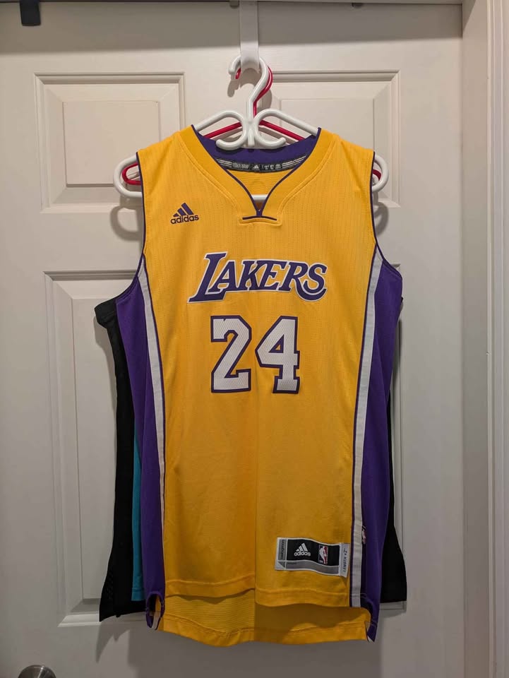 Kobe Bryant Lakers Jersey Adidas Swingman Extra Small - photo 2