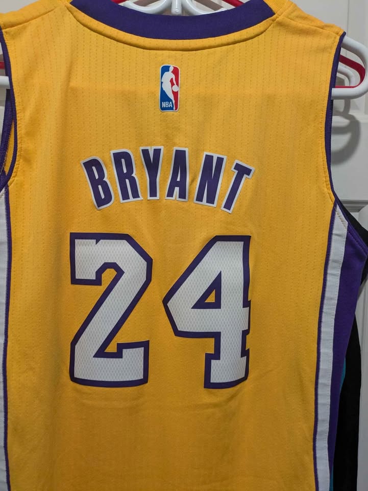 Kobe Bryant Lakers Jersey Adidas Swingman Extra Small - photo 4