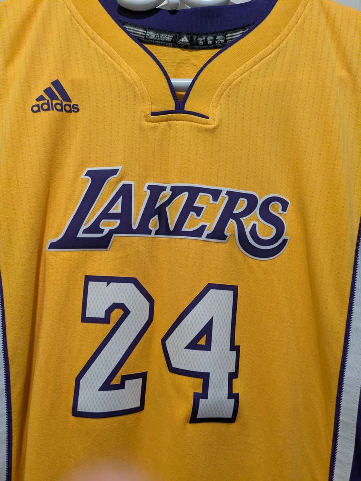 Kobe Bryant Lakers Jersey Adidas Swingman Extra Small - photo 5