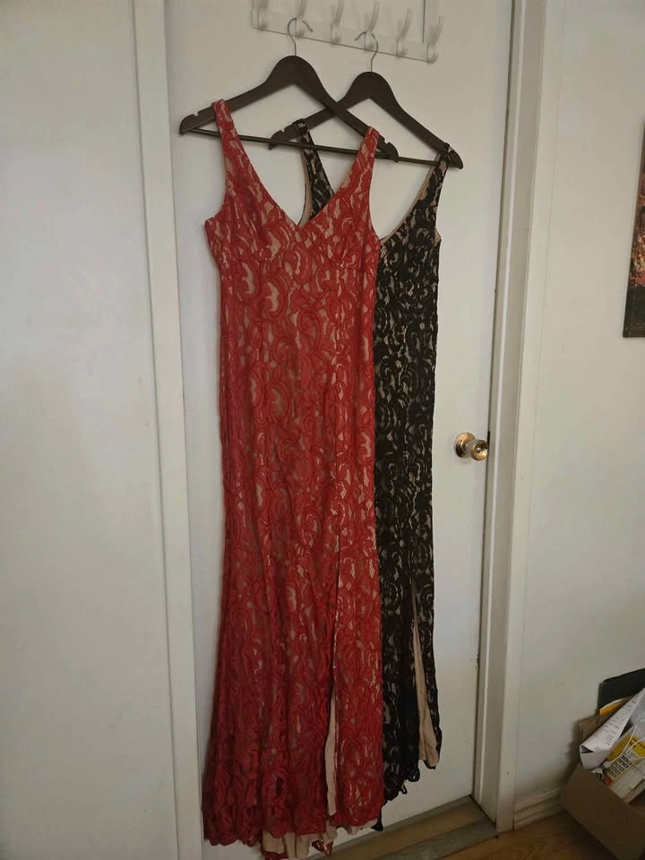 Bcbg lace Full-Length Formal Dresses - photo 3