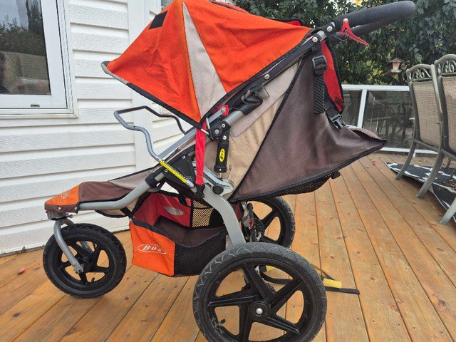 Bob Revolution jogging Stroller