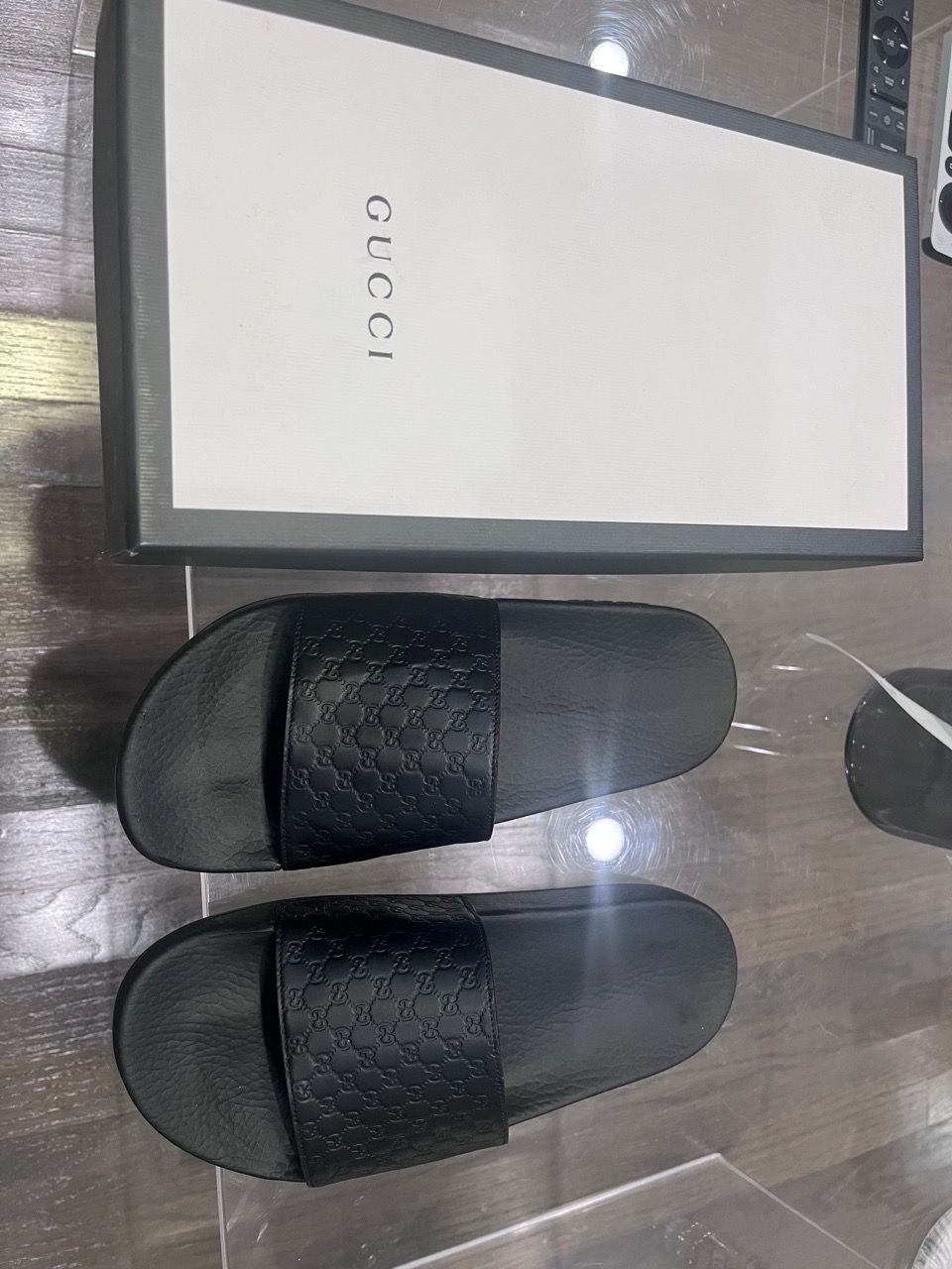 Gucci MicroGuccissima GG Slides Sandals – Black – EU 37 - photo 2