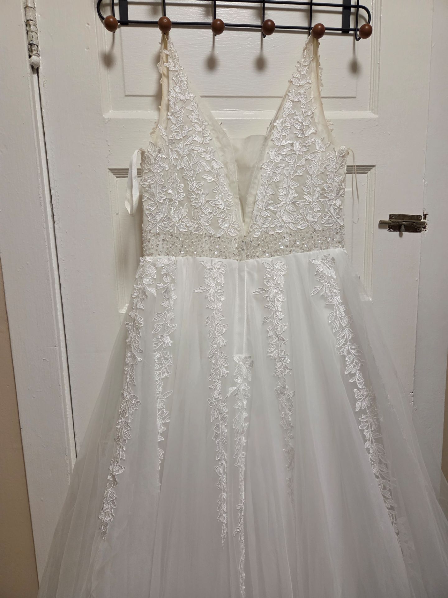 White Lace Tulle Wedding Gown - photo 2