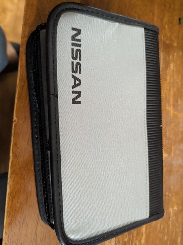 2008 Nissan Versa Owners Manual Guide Warranty Info w/ Case - photo 2