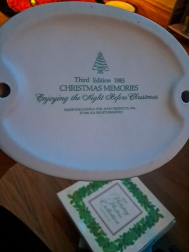 Third Edition 1983 Christmas Memories Figure - photo 2