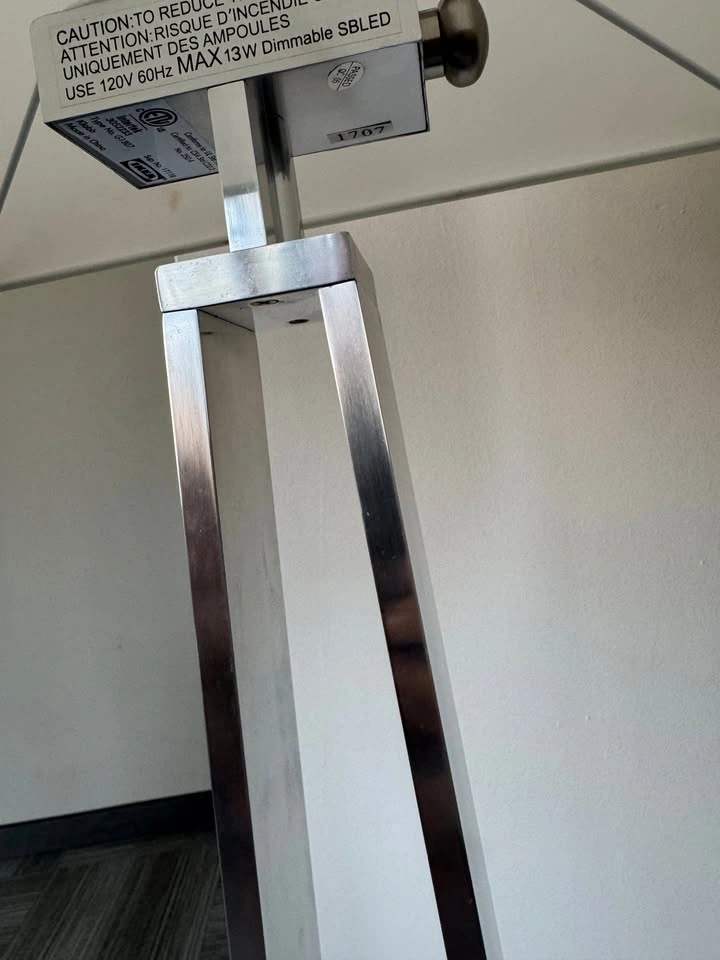 Pair of IKEA Klabb floor lamps - photo 2