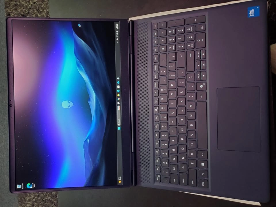 Alienware 16 Aurora, i7, 1tb, 16gb RTX 5060 - photo 4