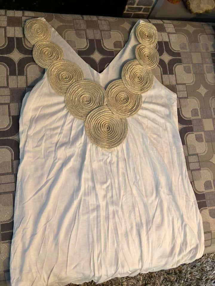 Women’s Liz Claiborne Sleeveless Top