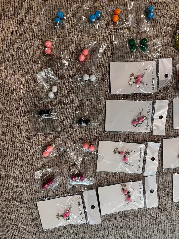 Jewelry lot 35 pcs - photo 2