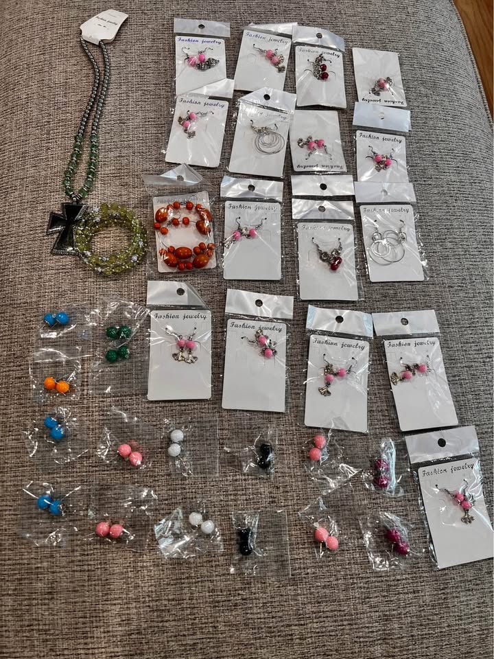 Jewelry lot 35 pcs - photo 3