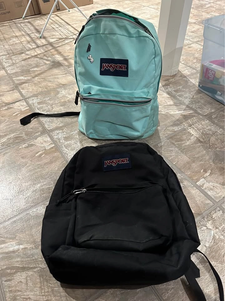 JanSport Backpacks x3 - photo 2