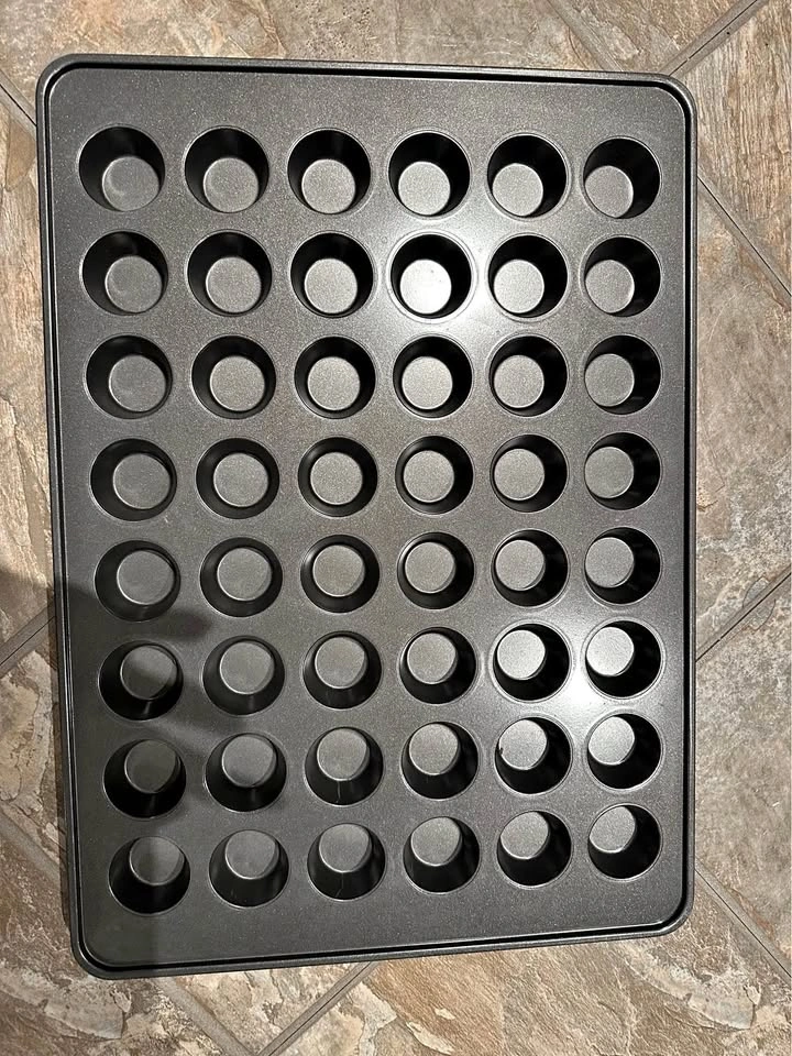 48-Cup Mini Muffin Pan