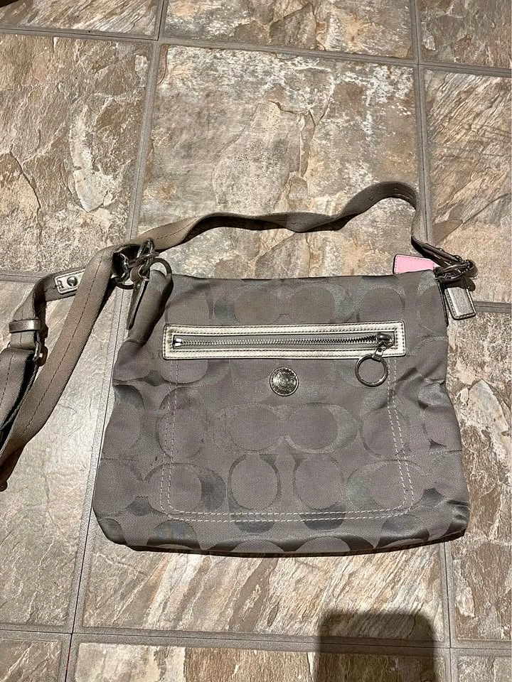 Crossbody bag