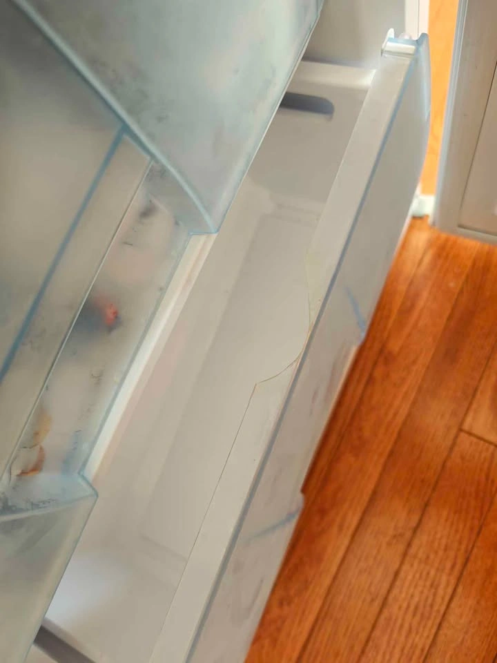 Hamilton Beach Upright Freezer - 11 cu. ft. (Excellent Condition - photo 5