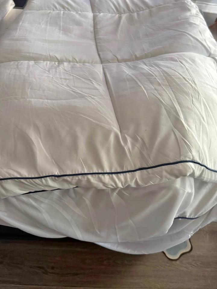 Full Size White Mattress Topper
