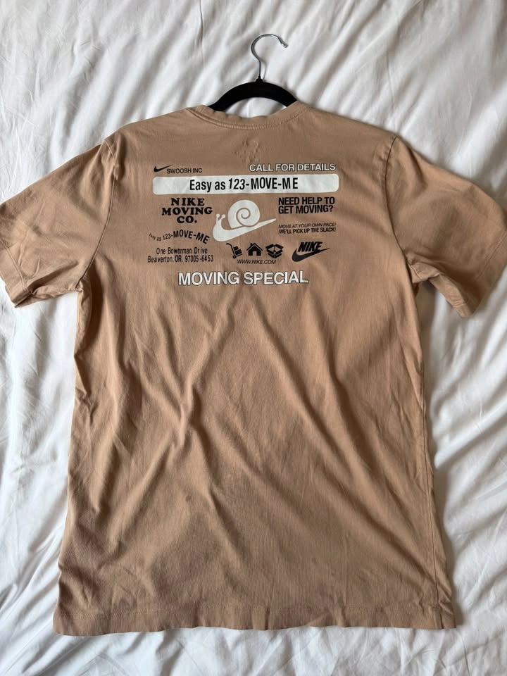 Nike Graphic Tee - photo 2