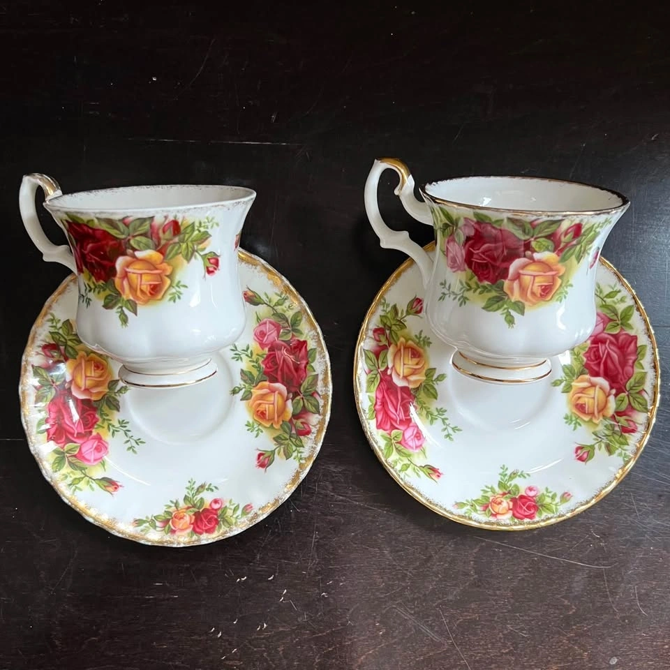 2 Set Royal Albert Old Country Roses Teacups & Saucers - photo 3