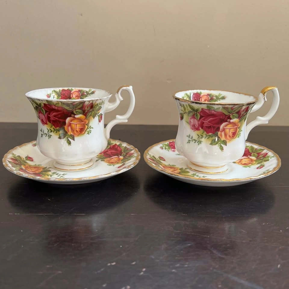2 Set Royal Albert Old Country Roses Teacups & Saucers - photo 4