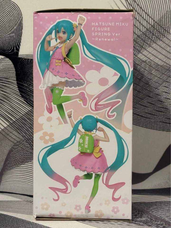 Taito Hatsune Miku Original Spring Clothes Ver. Renewal Figure - photo 3