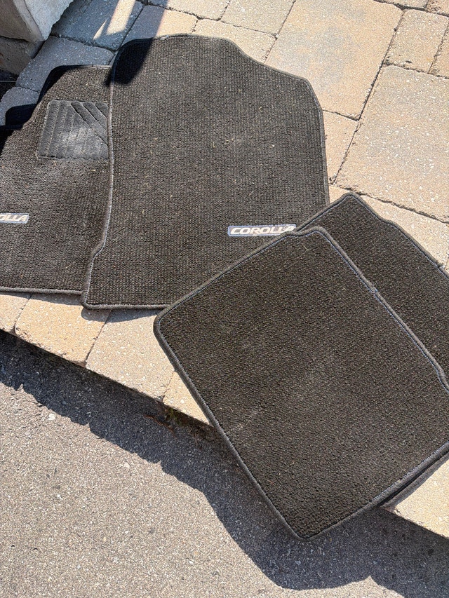 Toyota Corolla Floor Mats - photo 2