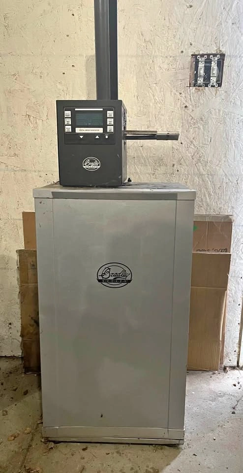 Electric smoker