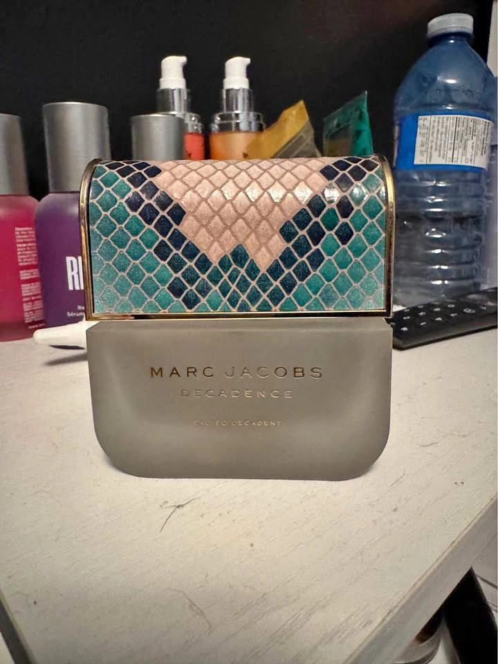 Marc Jacobs Decadence Eau So Decadent Perfume