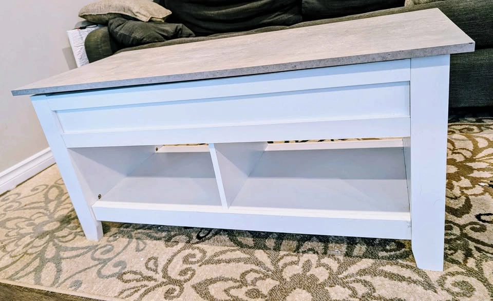 Lift Top Coffee Table with Storage Compartment
