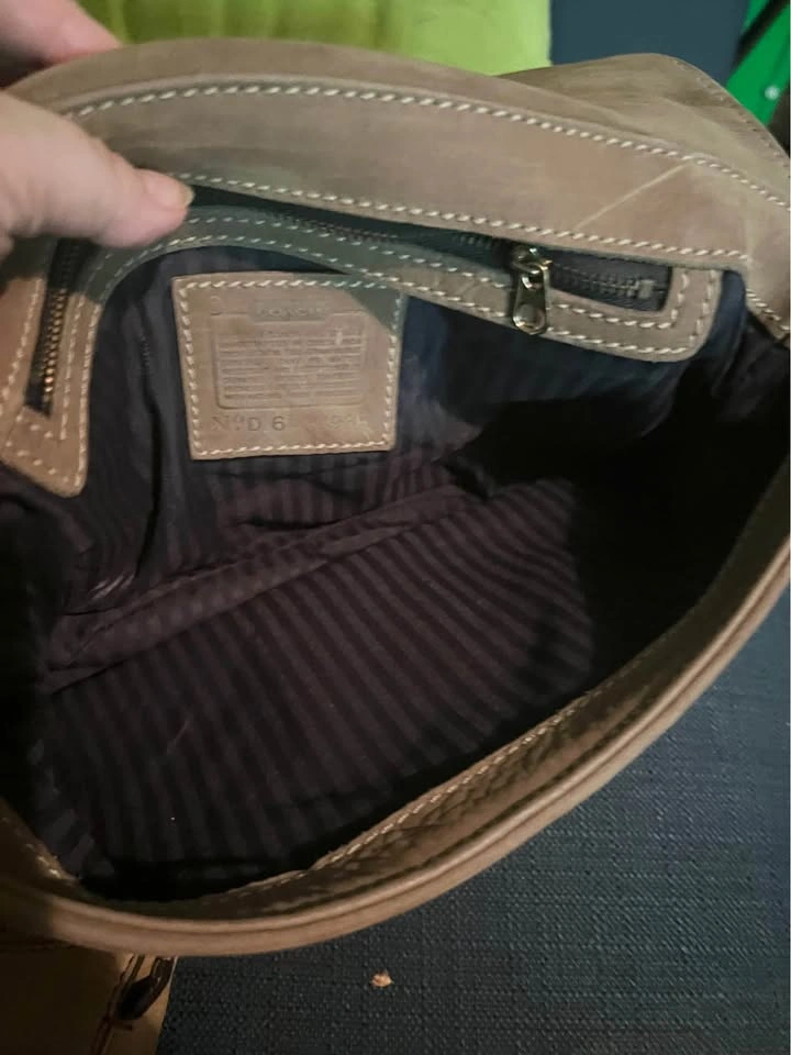 Tan Pebbled Soft Leather Coach Bag - photo 5